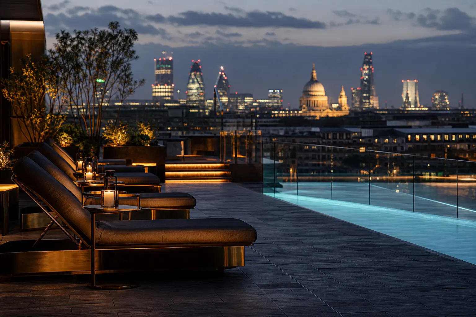 Rooftop terrace pool